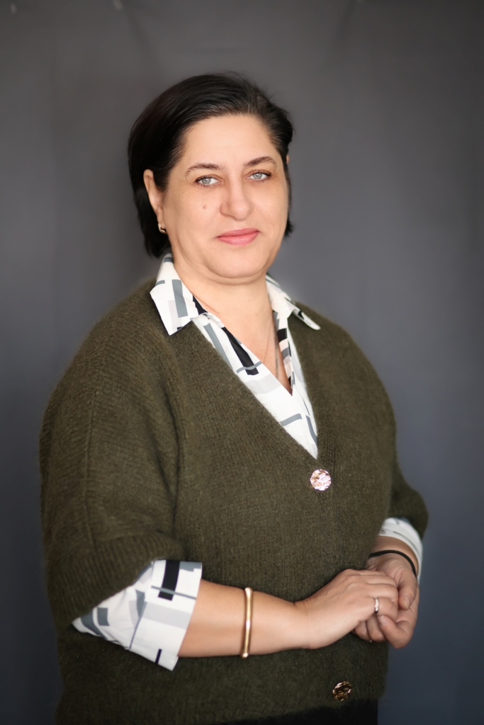 Земнурова Элла Анваровна.